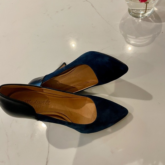 Women’s dark Navy suede and leather heels - Madewell. - Picture 5 of 5